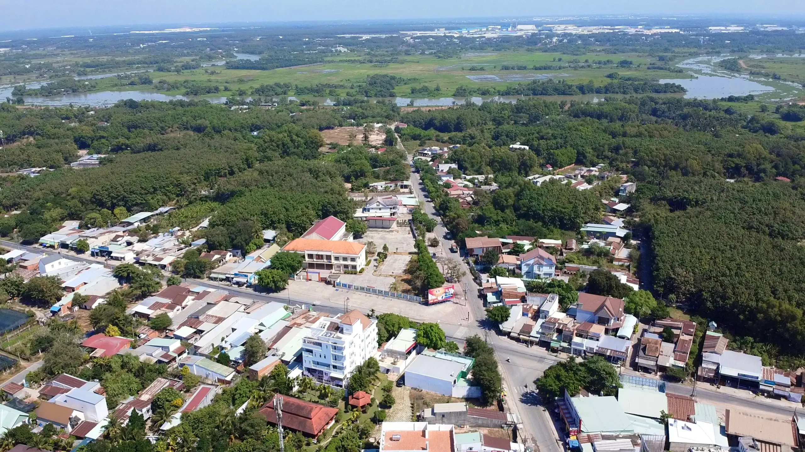 Hình ảnh công trình xây dựng tại xã An Nhơn Tây thể hiện sự phát triển của địa phương